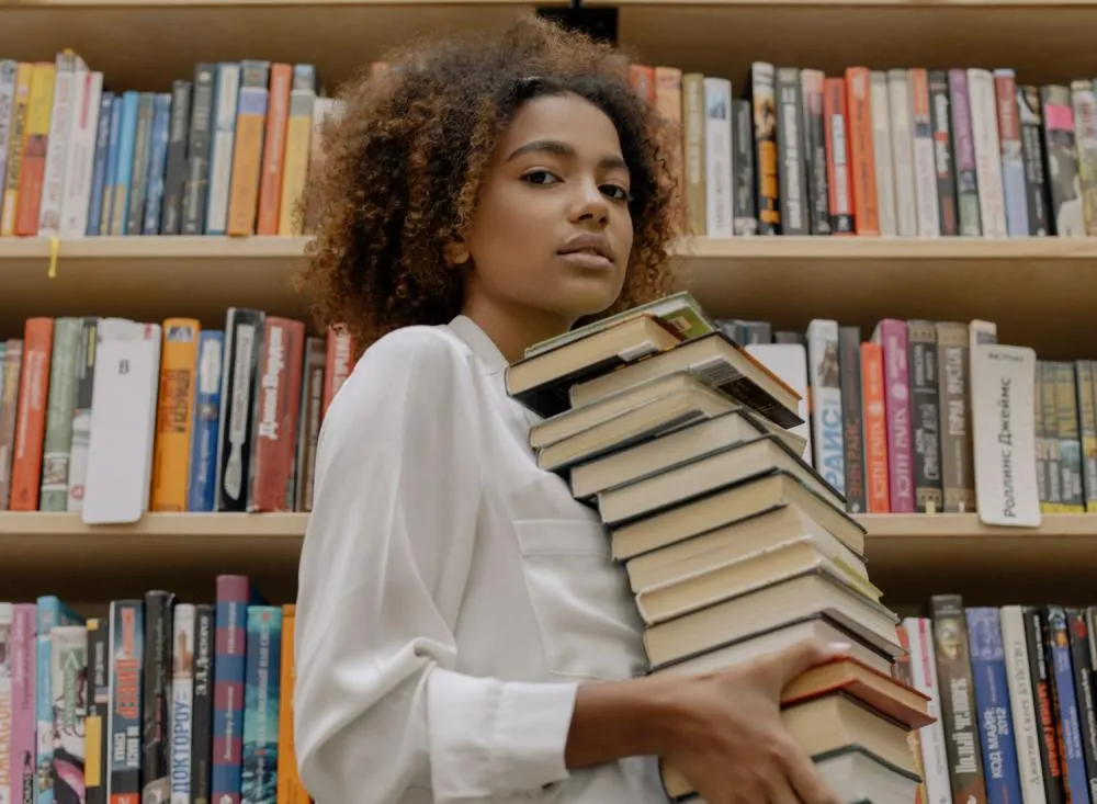 SESI abre vagas para Bibliotecário com salário de R$ 3.160,98 – Inscrições até 17 de setembro / Foto: Divulgação
