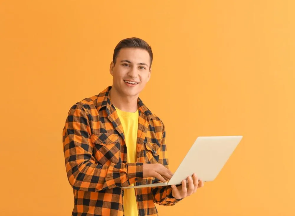 Jovem Aprendiz Home Office com oportunidade remota em Marketing para jovens entre 14 e 24 anos