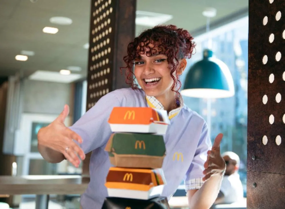 Programa Jovem Aprendiz McDonald's com inscrições abertas para mais de 120 vagas / Foto: Divulgação