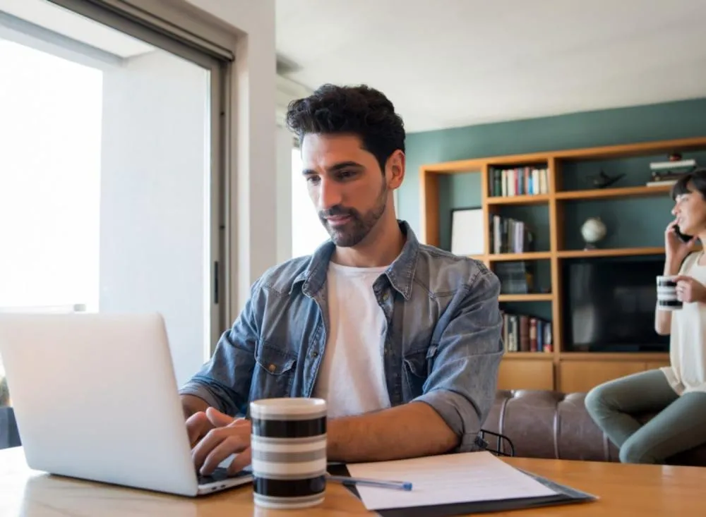 Trabalho Remoto no MEC: Últimos dias para se inscrever em vaga com atuação Home Office sem prova seletiva / Foto: Divulgação