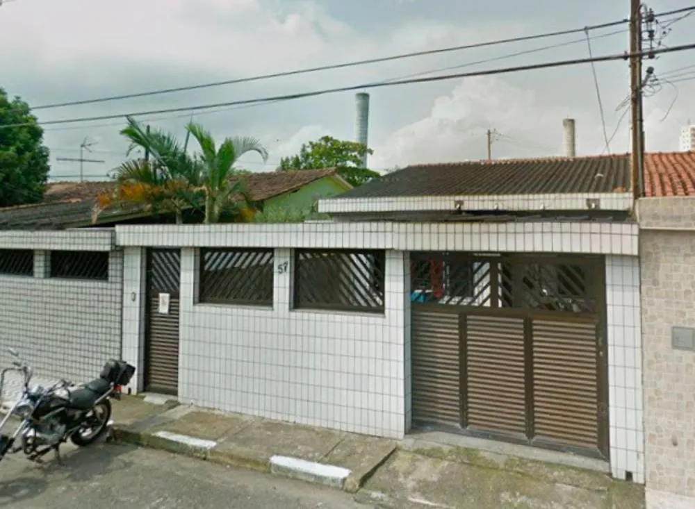 Foto: (16/09) Lote 58 - Casa de 158,36m² localizada em Santos (SP), disponível por R$ 237.000,00 Fidalgo Leilões