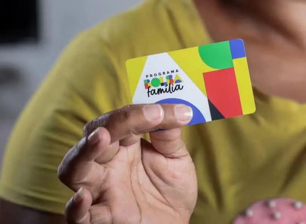 Nova regra do Bolsa Família exige acompanhamento de saúde duas vezes por ano; prazo da 2ª etapa vai até novembro