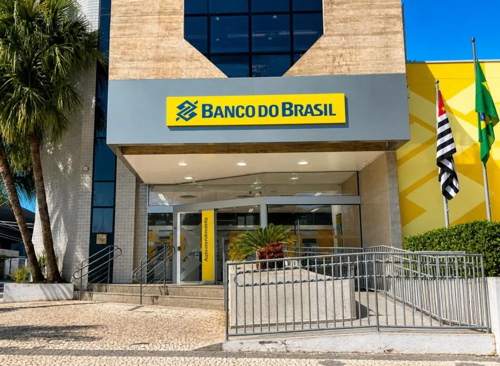 Jovem Aprendiz Banco do Brasil: processo seletivo para jovens entre 14 e 18 anos com salário e benefícios; veja como participar / Foto: Gerada por IA