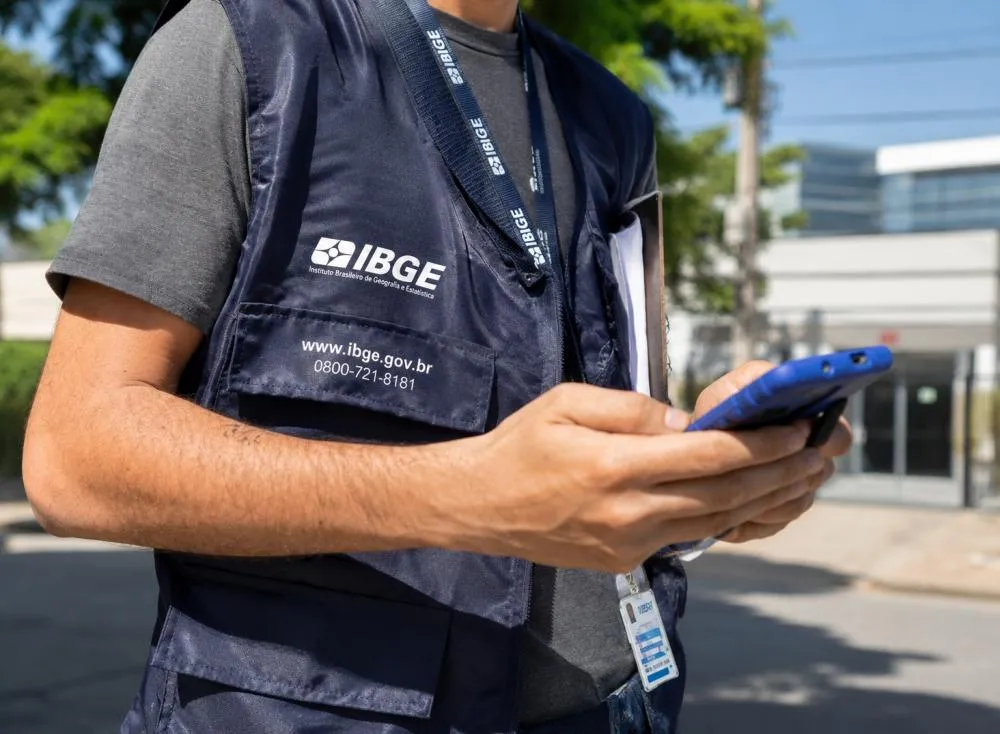 Processo seletivo IBGE São Paulo com 605 vagas e salário de até R$ 4 mil; veja cidades / Foto: Gerada por IA