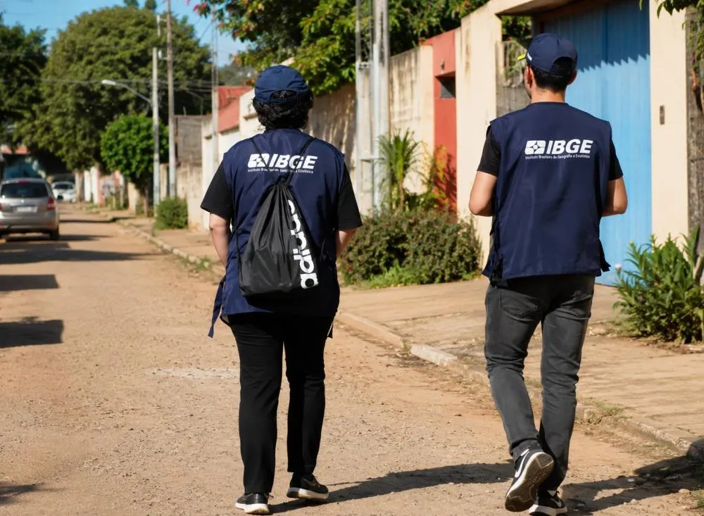 Processo seletivo IBGE Paraná com 546 vagas e salário de até R$ 4 mil; veja cidades / Foto: Gerada por IA