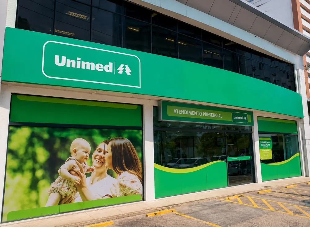 Trabalho remoto Unimed com vaga para Analista: salário de R$ 6.159 e benefício de R$ 850 / Foto: Gerada por IA