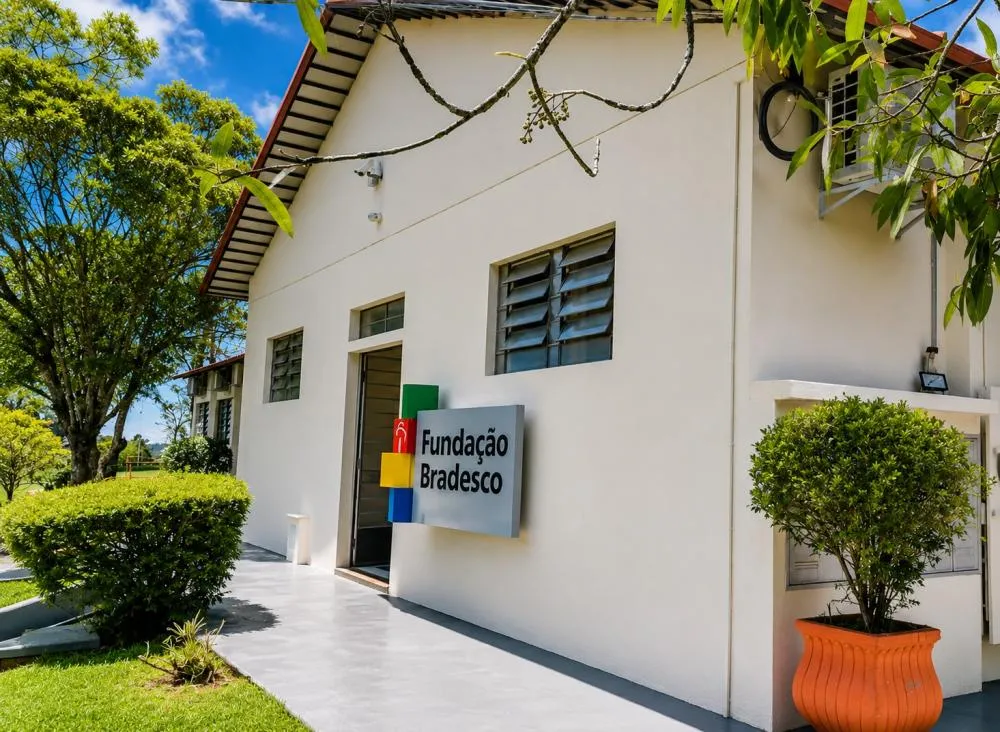 Fundação Bradesco abre inscrições para cursos gratuitos em mais de 35 unidades pelo Brasil