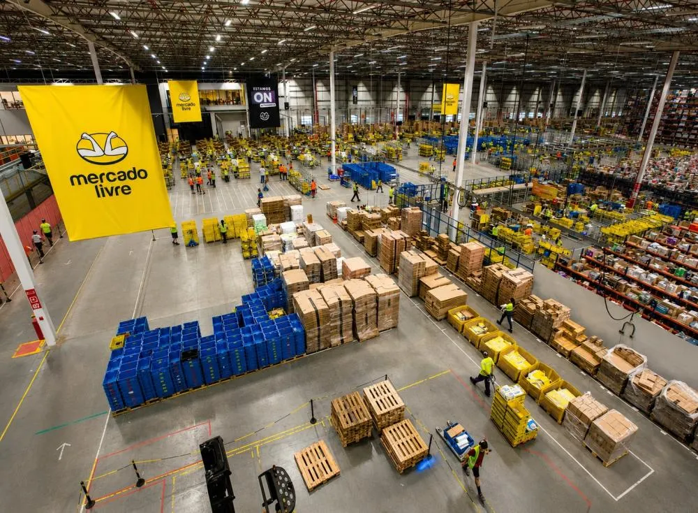 Mercado Livre abre 500 vagas para Auxiliar de Logística com remuneração de até R$ 3.400 par ensino fundamental completo