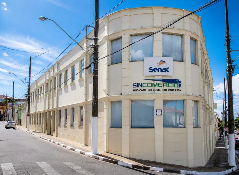 Processo Seletivo Auxiliar Administrativo SENAC com remuneração de R$ 3.780 e Ensino Médio Completo / Foto: Gerada por IA